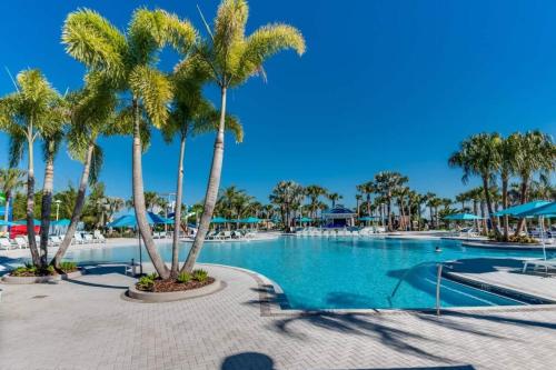 Luxurious 5BR w Pool, Spa, Game Room & BBQ Grill photo 54