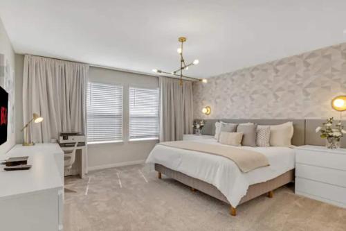 Luxurious 5BR w Pool, Spa, Game Room & BBQ Grill photo 36