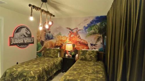 Luxurious 5BR w Pool, Spa, Game Room & BBQ Grill photo 26