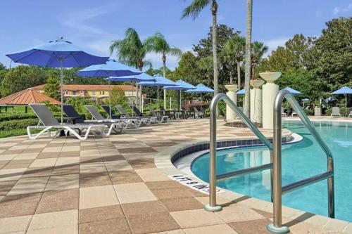 Stay Close to Disney in Your 3-Bedroom Haven photo 5