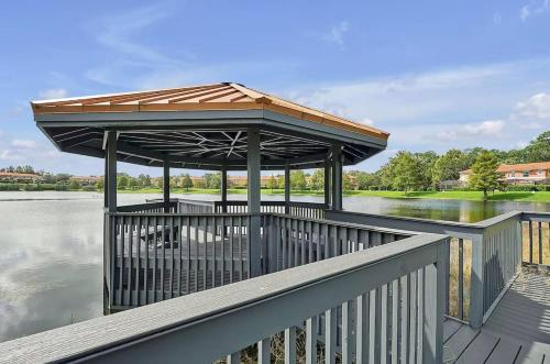 Stay Close to Disney in Your 3-Bedroom Haven photo 36
