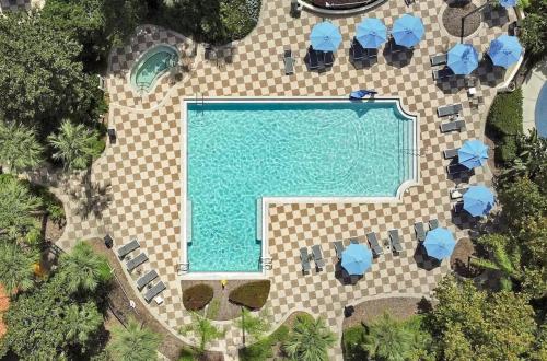 Stay Close to Disney in Your 3-Bedroom Haven photo 32