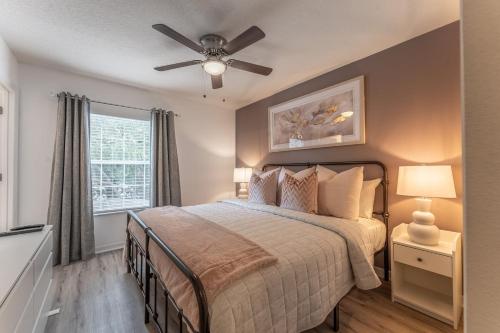 Stay Close to Disney in Your 3-Bedroom Haven photo 3
