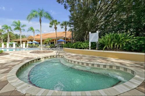 Stay Close to Disney in Your 3-Bedroom Haven photo 31
