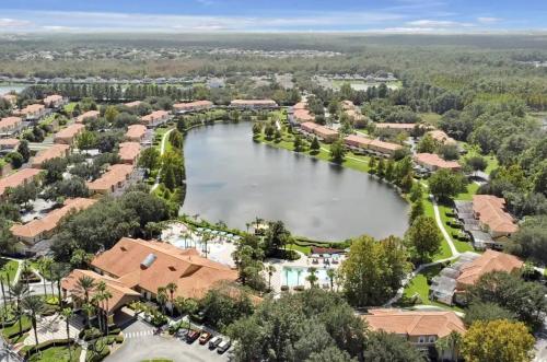 Stay Close to Disney in Your 3-Bedroom Haven photo 40