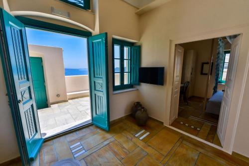 Magnificent Santorini Villa 3 Bedrooms Villa Royal Beautiful Caldera View