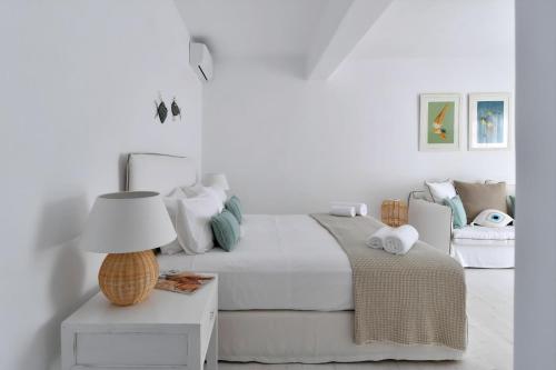 Zdjęcie z galerii obiektu Luxury Paros Villa Villa Calypso Beautiful Serene Sleeps Up To 11 Glisidia w mieście Paros