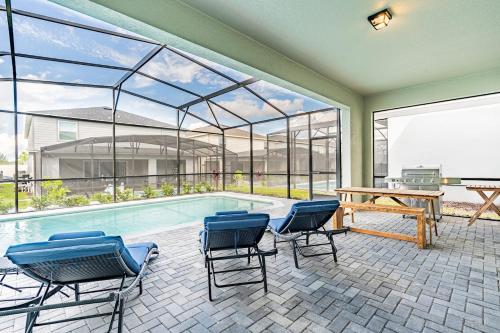 Unwind in Your 5-Bedroom Oasis photo 42