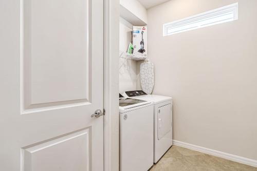 Unwind in Your 5-Bedroom Oasis photo 53