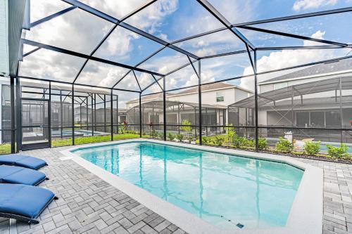 Unwind in Your 5-Bedroom Oasis photo 45
