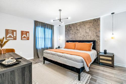 Unwind in Your 5-Bedroom Oasis photo 38