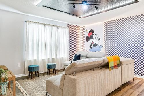 Unwind in Your 5-Bedroom Oasis photo 30