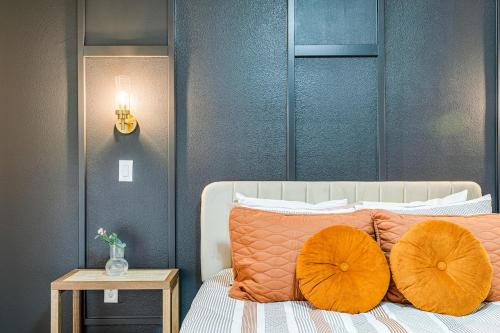 Unwind in Your 5-Bedroom Oasis photo 21
