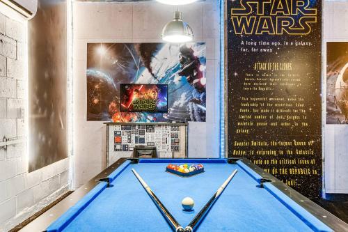 Unwind in Your 5-Bedroom Oasis photo 7