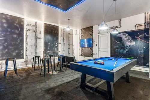 Unwind in Your 5-Bedroom Oasis photo 48