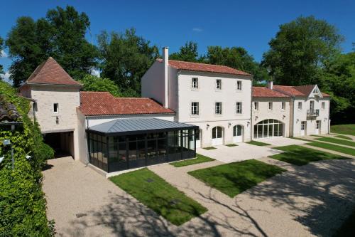 Château Le Moulin - Pomerol