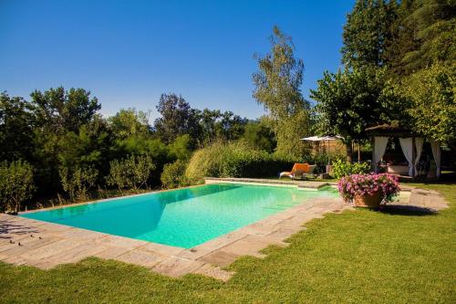 Πισίνα στο ή κοντά στο TUSCAN HILLS - STONEHOUSE, GARDEN & POOL