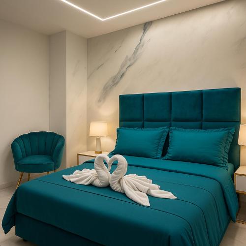 Miranapoli Suite