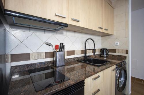 a kitchen with a sink and a counter top at Archena ID300 in Villanueva de Río Segura