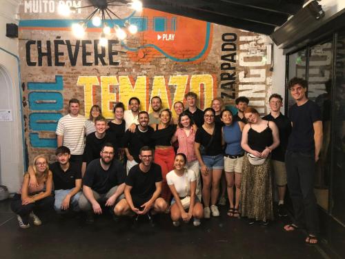 Clientes alojados en Play Hostel Garden