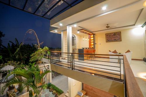 Μπαλκόνι ή βεράντα στο Bulan Adi Villa By Reccoma
