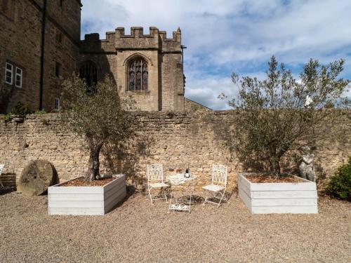Φωτογραφία από το άλμπουμ του Snape Castle Under Croft and Gardens σε Bedale