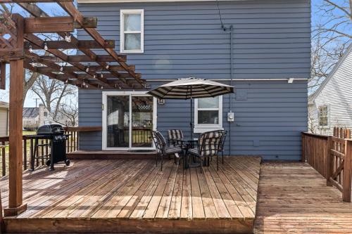 Balkoni atau teres di Retreat in Muskegon - short distance to Lake MI