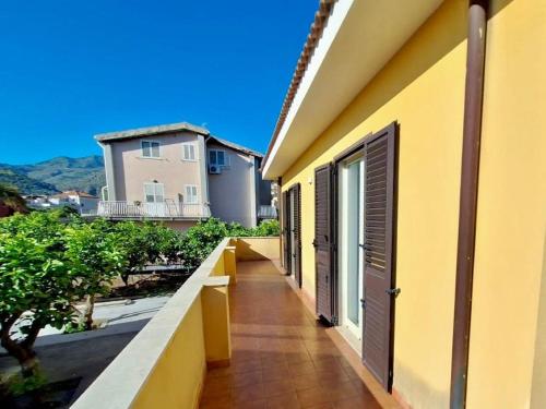 Nespecifikovaný výhled na hory nebo výhled na hory při pohledu z apartmánu