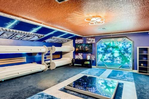 Billede fra billedgalleriet på The Marvel Mansion 5BR Pool Home Near Disney World i Orlando