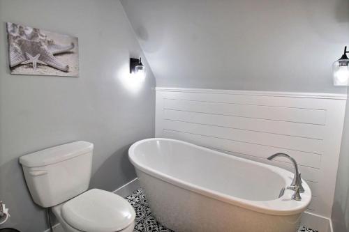 Gallery image of Black Barn Family Beach House in Grand Barachois