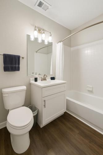 Gallery image of Cozy 2BR Family Duplex Near Parks N Shopping in Hoover