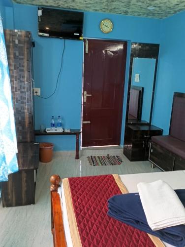 Katil atau katil-katil dalam bilik di PANMOZHI RESIDENCY -Luxury comfort stay
