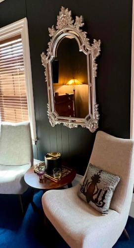 Χώρος καθιστικού στο Somerset House Inn