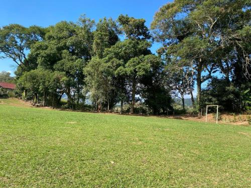 Landskap semula jadi dekat dengan chalet