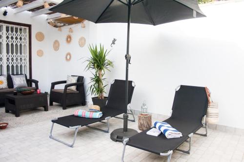 Sun-Kissed Cozy Bungalow