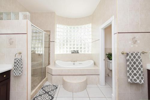 Ένα μπάνιο στο Prospect Oasis