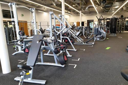 Fitness centrum a/nebo fitness zařízení v ubytování Acorn Lodge for Six with Hot Tub - Devon