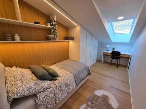 Nova Nest from Granite Getawaysにあるベッド