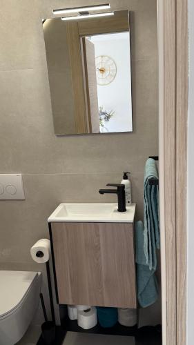Apartments Petar - Parking and Seaview
