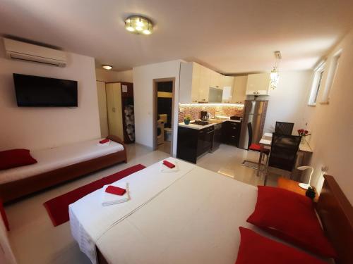 Apartments Centar Makarska Three Palms