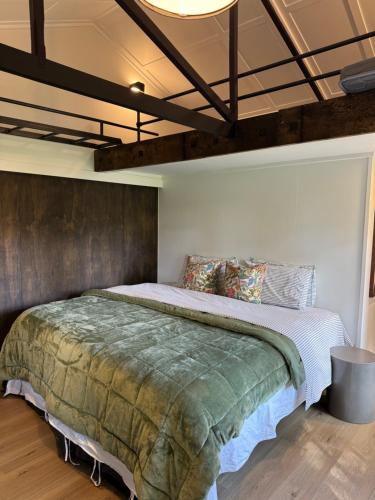 Gallery image of Five Paddocks Blue Cottage Private 5mins to SH1 in Tamahere