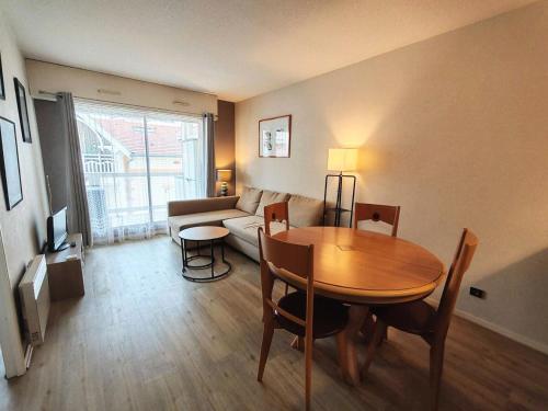 Photo de la galerie de l'établissement Résidence Riviera - T2, situé en centre-ville proche de la plage MAE-2661, à Arcachon