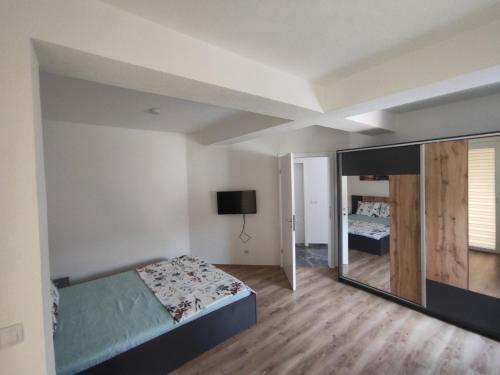 Sara apartments