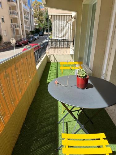 Photo de la galerie de l'établissement Sunny Vibes Studio Centre Cannes, à Cannes