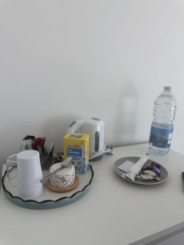Παροχές για τσάι/καφέ στο The Urban Escape in Media City - A private room and bathroom in a shared apartment