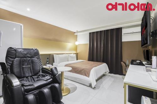 Televisyen dan/atau pusat hiburan di Gugi Motel