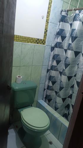 Ένα μπάνιο στο El Amauta de los Andes Lodging Erik House