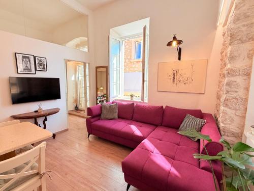 Midtown Apartment