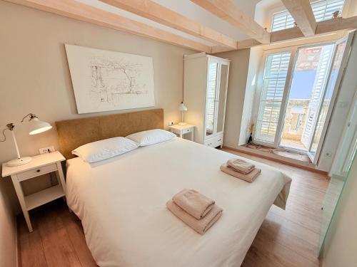 Midtown Apartment
