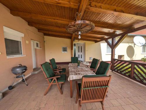 Fotografie z fotogalerie ubytování Apartment in Fonyod - Balaton 54325 v destinaci Fonyód